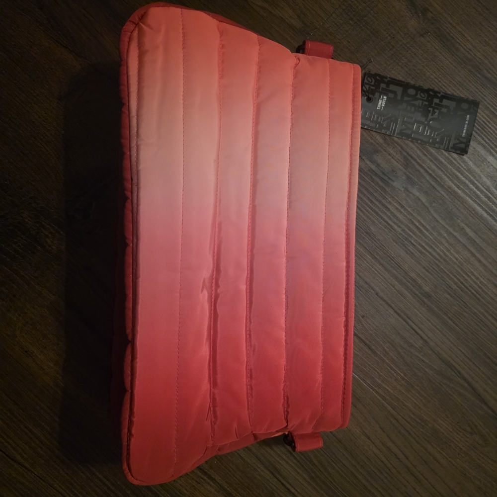 NWT THINK ROYLN Pink Ombre Quilted Crossbody Bag Set - Picture 8 of 8